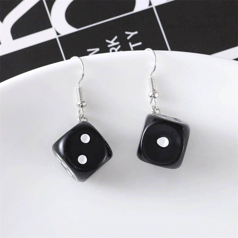 Creative White Black Dice Resi - Party Games Gamecube recension och pris