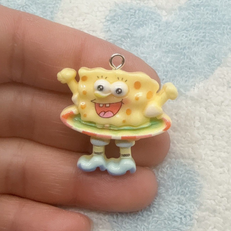 10pcs cartoon resin pendant, D - Party Games Crazy recension och pris